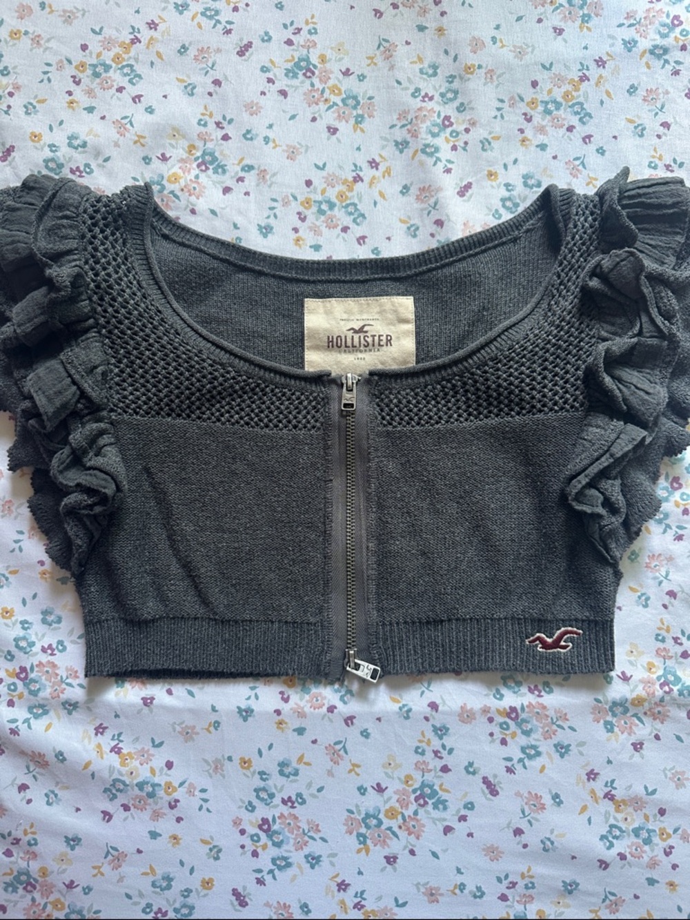 Hollister Charcoal Ruffle Sleeve Zip Crop Top